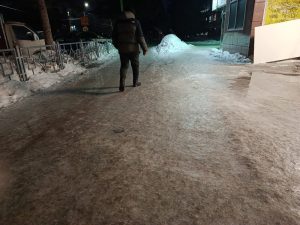 Из-за февральского дождя и гололеда травмируются бердчане