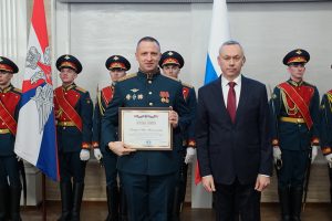 Андрей Травников поздравил жителей Новосибирской области с 23-м февраля