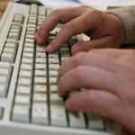 Мошенники представляются сотрудниками аппарата губернатора