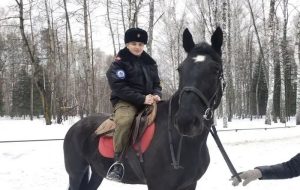 Кадеты в Бердске познакомились с основами кавалерийского дела