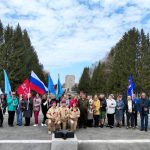 Бердчане проехали «Автопробегом» и возложили цветы к Мемориалу Славы