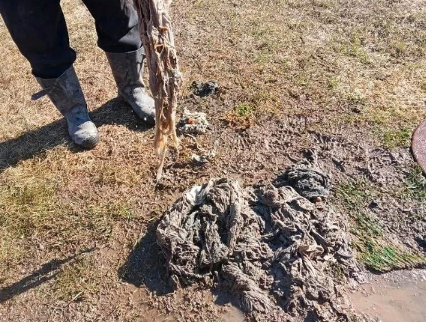 Коммунальщики Бердска устранили подпор в районе улицы Возрождение — переулка Дивный