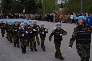 Неподдельный патриотизм на Параде Победы показали дошколята в Бердске