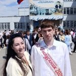 В Бердске для выпускников прозвенел Последний звонок