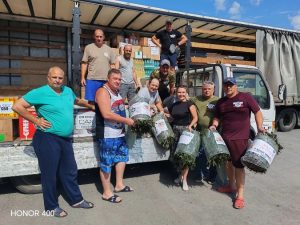 Бердчане отправили землякам на фронт очередной груз со стройматериалами