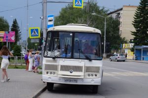 Муниципальный транспорт и оперативную технику в Бердске заправляют дежурные