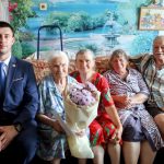В Бердске поздравили труженицу тыла, пережившую тяготы войны