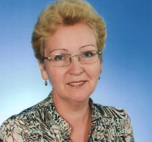 30 лет отдала родной школе – в Бердске простятся с учителем истории Татьяной Яковлевой
