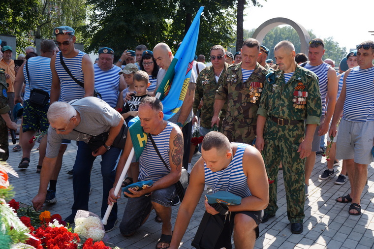 «Десант в бою не дрогнет!» – в Бердске отметили День крылатой пехоты