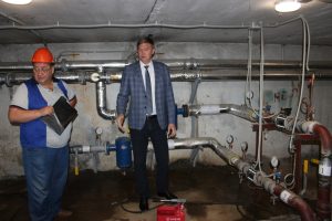 Журналисты в Бердске поучаствовали в приемке жилых домов к новому сезону