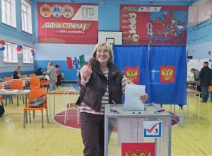 «Депутаты должны помогать людям» – считает лидер «Армии добра» Марина Щербенева