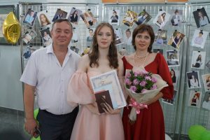 О том, чем занялись после окончания школ выпускники этого года, рассказали бердчанам
