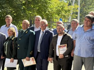 Огнеборцам вручили награды, а лесхозам – технику по нацпроекту