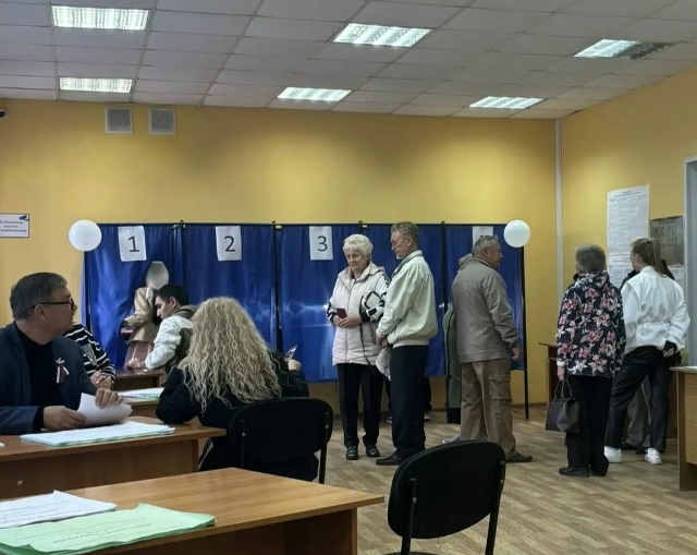 Бердчане проявляют активность в последний день выборов