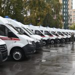 Ключи от новых «ГАЗелей» вручили бригадам скорой медицинской помощи