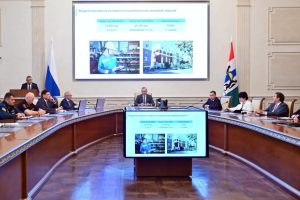Андрей Травников поручил оперативно подключать социальные объекты к теплу