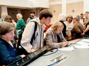 Бердчане просят устранить нарушения на территории острога