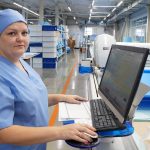 Раскройщица из бердской компании помогает спасать жизни людей