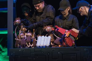 В Новосибирском областном театре кукол состоялась премьера спектакля «Тепло»