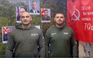 Военнослужащие из Бердска поздравили своих любимых учителей из-за ленточки